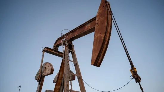 财富牛 油价上涨：投资者关注俄乌冲突与美国库存状况